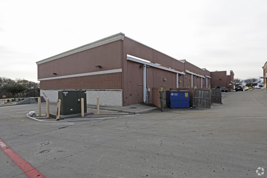 More Photos Of 4013-4017 14th St, Plano Unknown For Lease