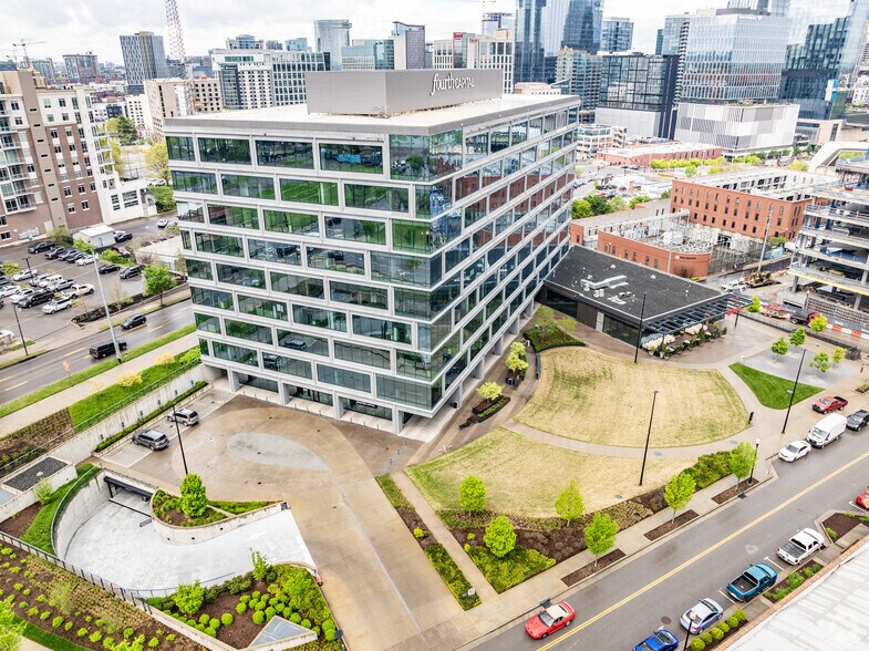 More Photos Of 10 Lea Ave, Nashville Office For Lease