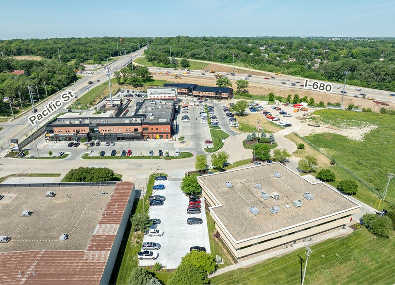 More Photos Of 1005 S 107th Ave, Omaha Loft Creative Space For Lease