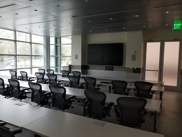 More Photos Of 1177 Enclave Pky, Houston Medical For Lease
