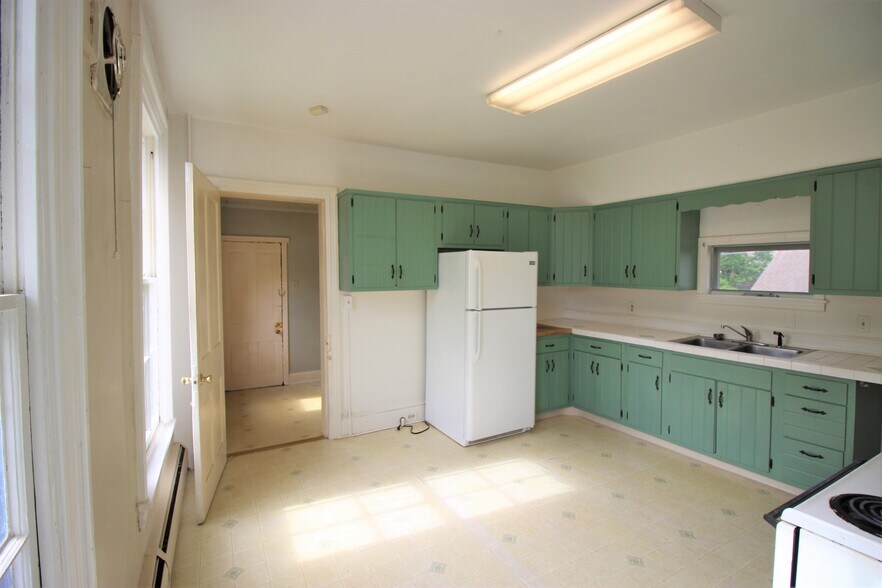 More Photos Of 344 Hodgson St, Oxford Apartments For Sale