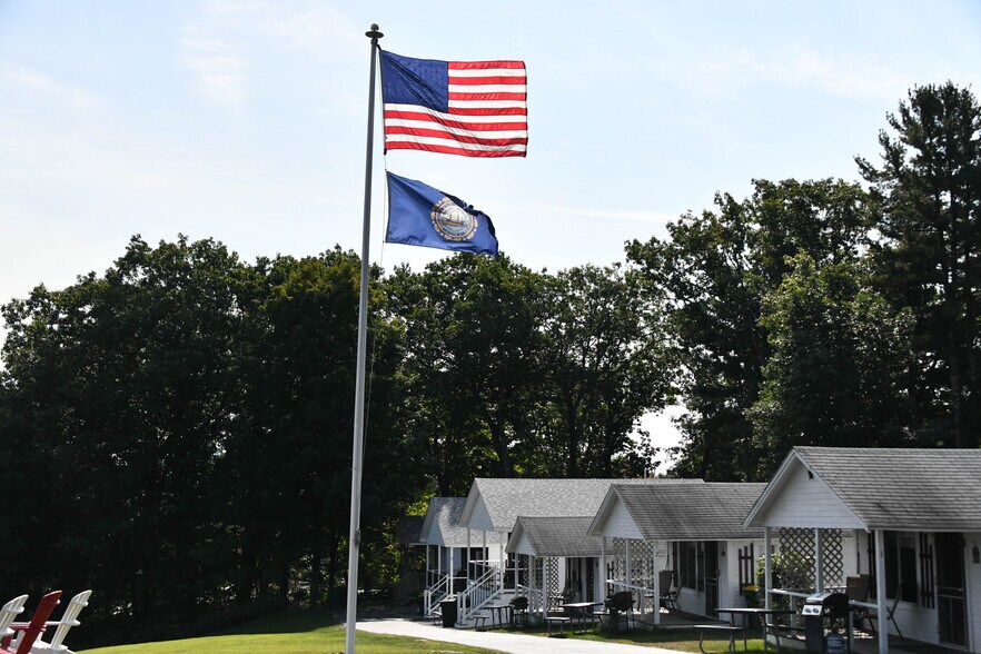 More Photos Of 291 Endicott St N, Laconia Hotel For Sale