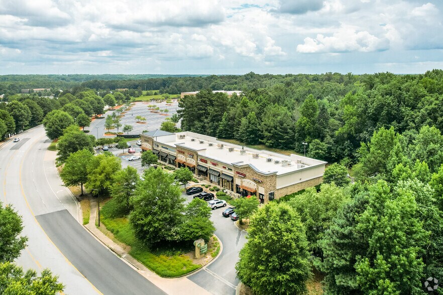 More Photos Of 8075 Mall Pky, Lithonia Unknown For Lease