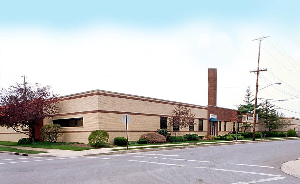 Primary Photo Of 12201 Elmwood Ave, Cleveland Manufacturing For Sale