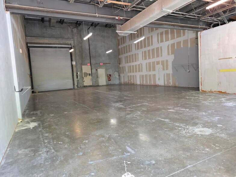 More Photos Of 601 N Congress Ave, Delray Beach Warehouse For Sale