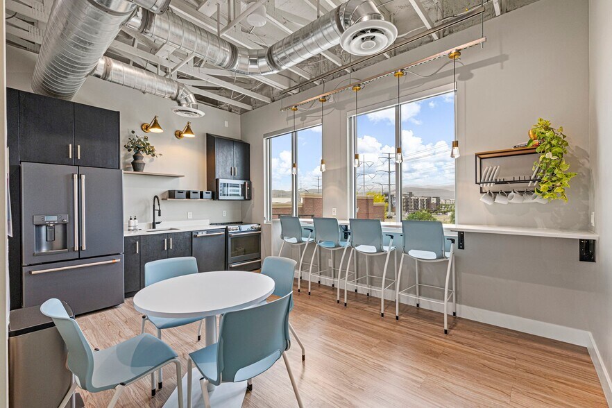 More Photos Of 178 W 13490 S, Draper Office For Lease
