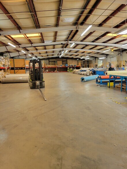 More Photos Of 1803 Abutment Rd, Dalton Warehouse For Sale