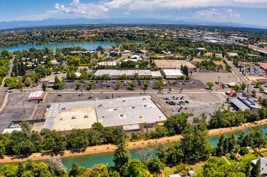 More Photos Of 2340 Athens Ave, Redding Unknown For Lease