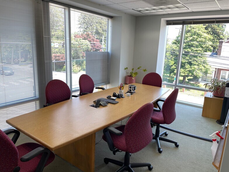 More Photos Of 804 Pershing Dr, Silver Spring Medical For Sale