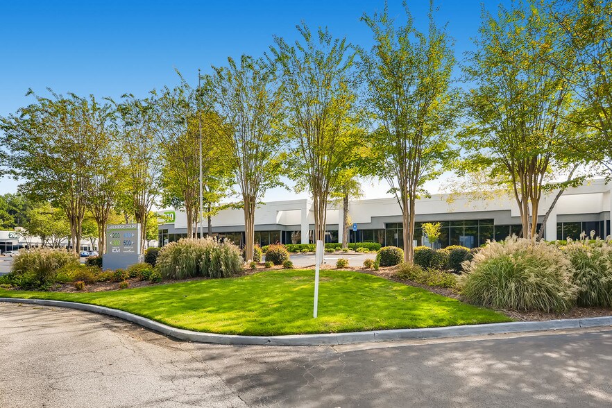 More Photos Of 300 Technology Ct SE, Smyrna Unknown For Lease