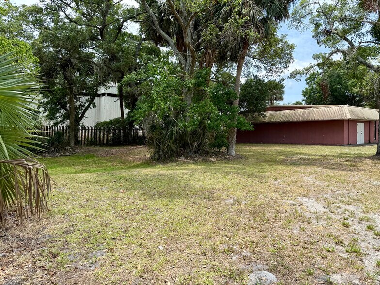 More Photos Of 1601 W 6th St, Sanford Land For Sale
