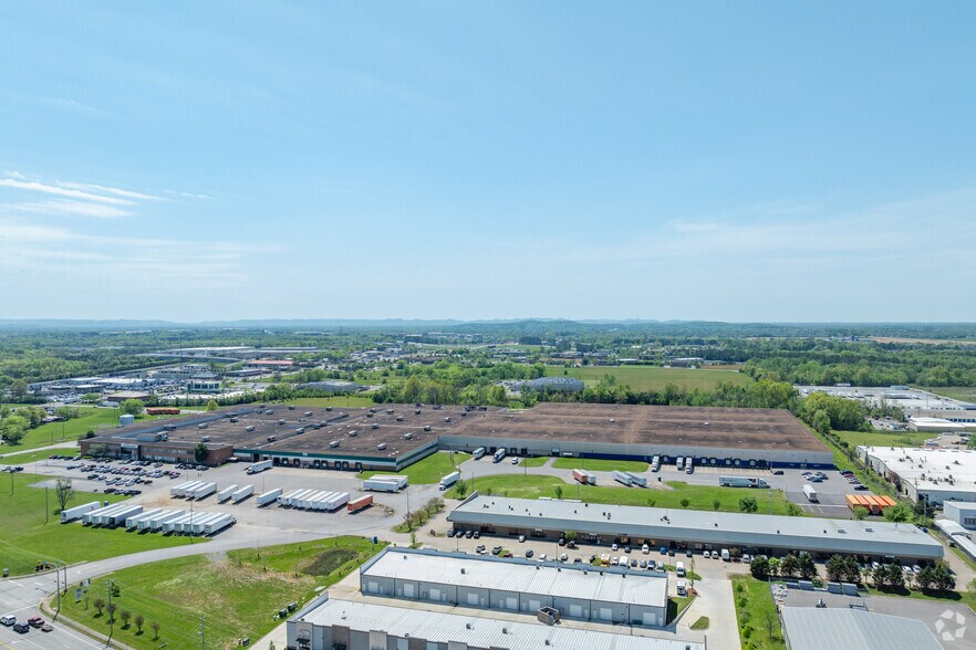 More Photos Of 800 Middle Tennessee Blvd, Murfreesboro Warehouse For Lease