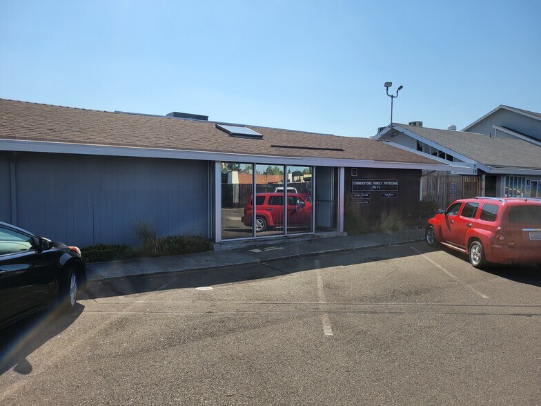 More Photos Of 5920 100th St SW, Lakewood Medical For Lease