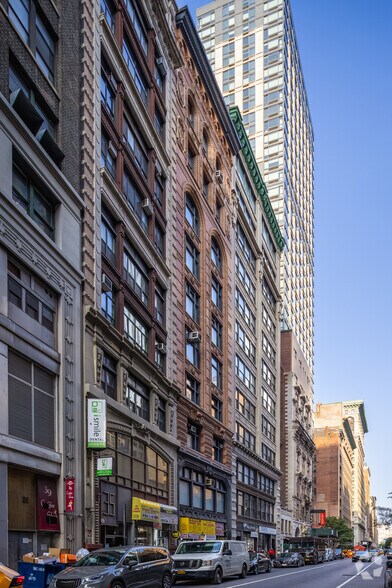 More Photos Of 31 W 31st St, New York Apartments For Sale