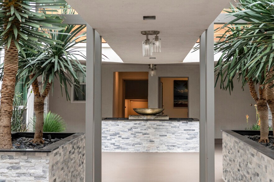 More Photos Of 901 Ocean Ave, Santa Monica Apartments For Sale