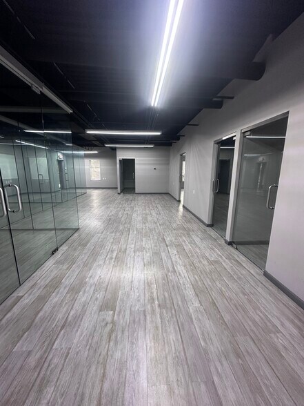 More Photos Of 2468-2470 Industrial Row Dr, Troy Warehouse For Lease