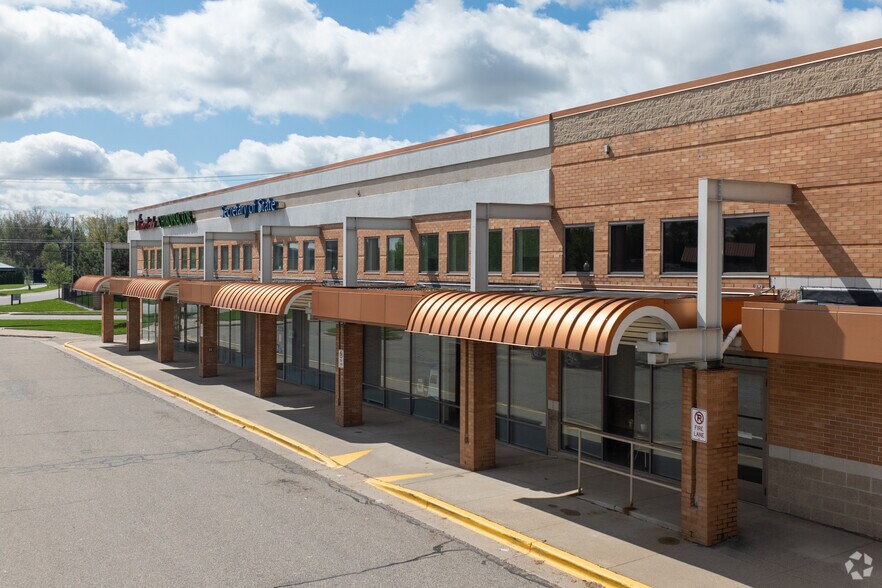 More Photos Of 5221 Cherry Ave, Hudsonville Storefront For Lease