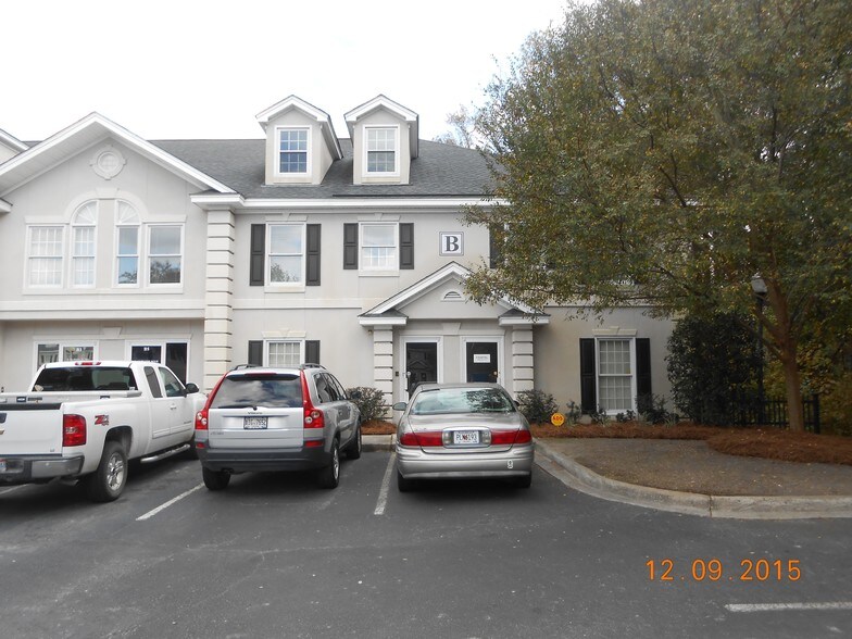 More Photos Of 315 Commercial Dr, Savannah Medical For Lease