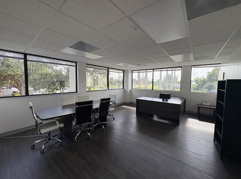More Photos Of 14645 NW 77th Ave, Miami Lakes Office For Lease