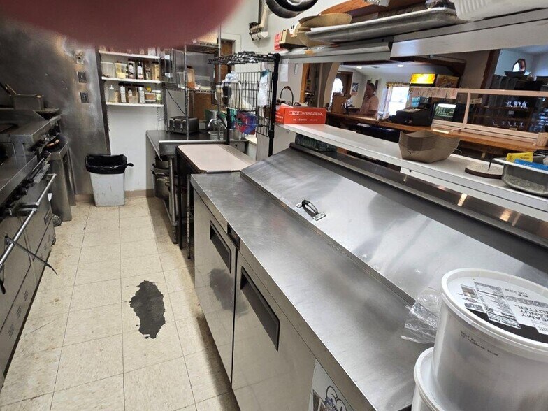 More Photos Of 643 VT-103 Rt, Chester Restaurant For Sale