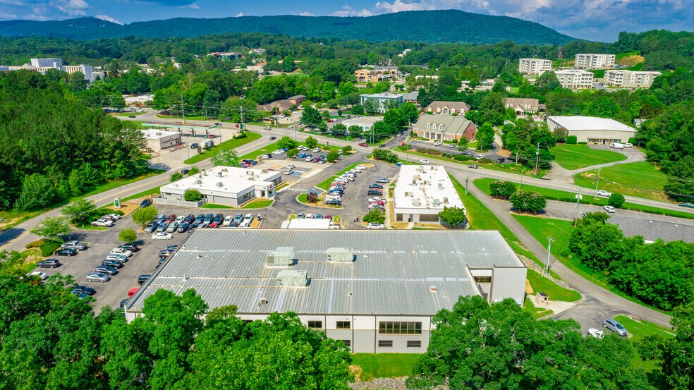 More Photos Of 1506 N Thornton Ave, Dalton Medical For Lease