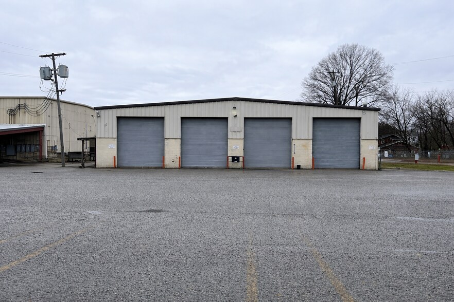 More Photos Of 432 N Royal St, Jackson Warehouse For Lease