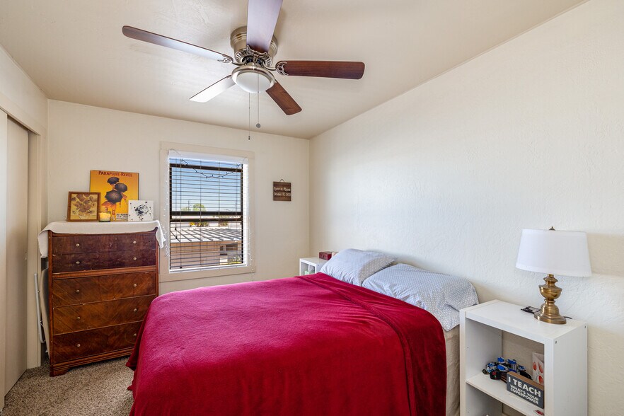 More Photos Of 116 S 1st St, Williams Office For Sale