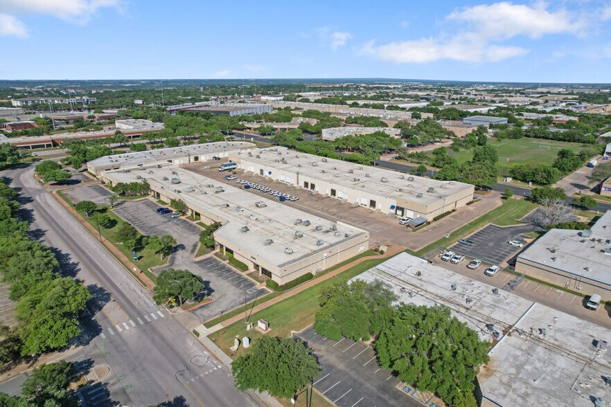 More Photos Of 4150 Freidrich Ln, Austin Unknown For Lease