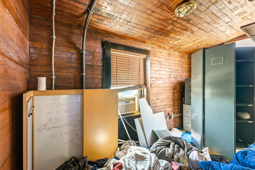 More Photos Of 316 N Main St, Columbia Storefront Retail Office For Sale