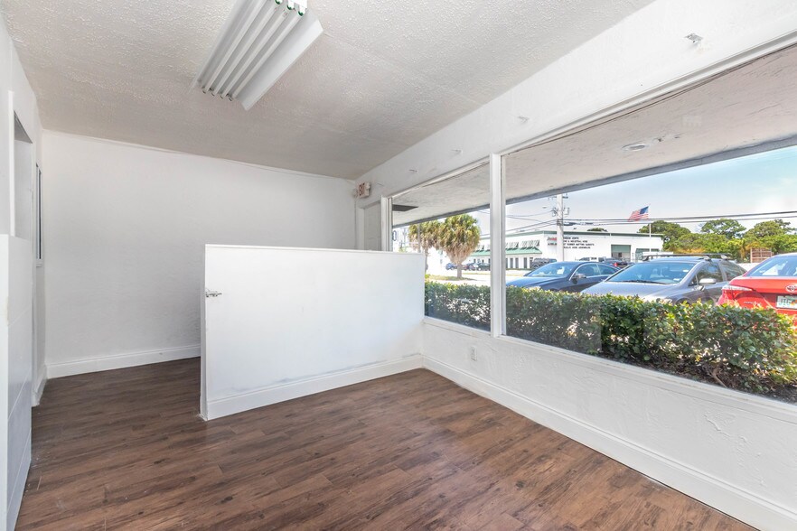 Primary Photo Of 1311-1401 S Dixie Hwy E, Pompano Beach Freestanding For Lease