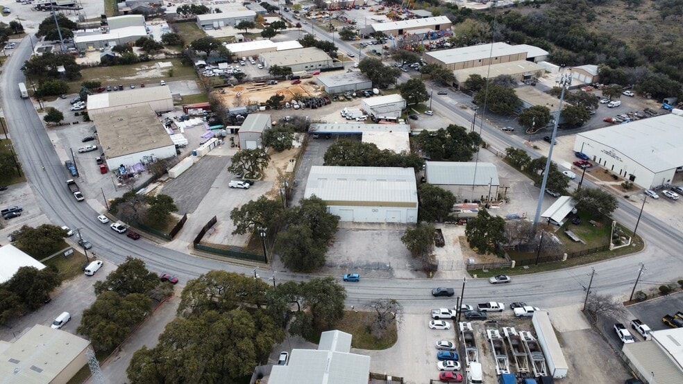 More Photos Of 15562 Capital Port Dr, San Antonio Warehouse For Lease