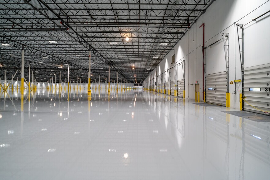 More Photos Of 245 Couchville Industrial Blvd, Mount Juliet Distribution For Lease