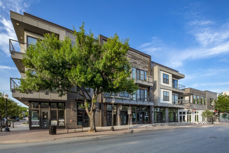 Primary Photo Of 1455 W Magnolia Ave, Fort Worth Apartments For Lease