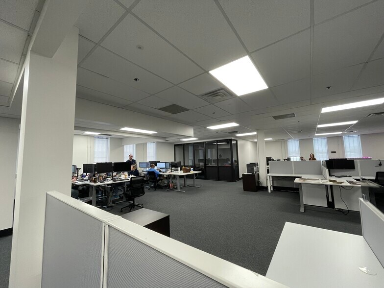 More Photos Of 223 NE Loop 820, Hurst Medical For Lease