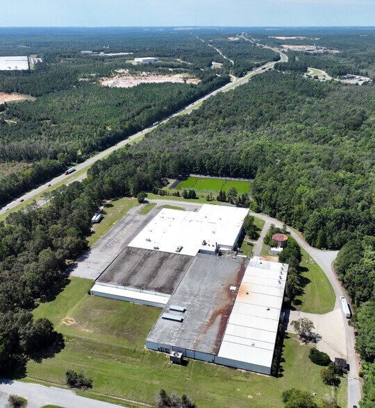More Photos Of 412 Groves St, Lugoff Manufacturing For Lease