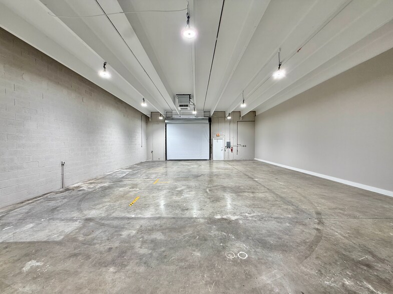 More Photos Of 1630 Clare Ave, West Palm Beach Light Distribution For Lease