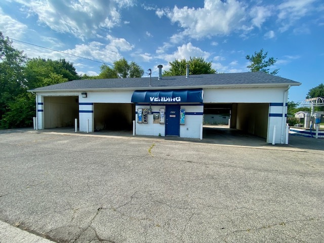 Primary Photo Of 415 Jackson st, Parker City Carwash For Sale