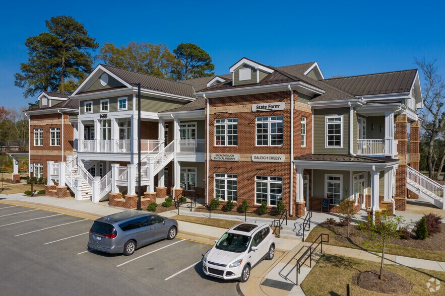 More Photos Of 1409-1429 Chapel Ridge Rd, Apex Office For Sale