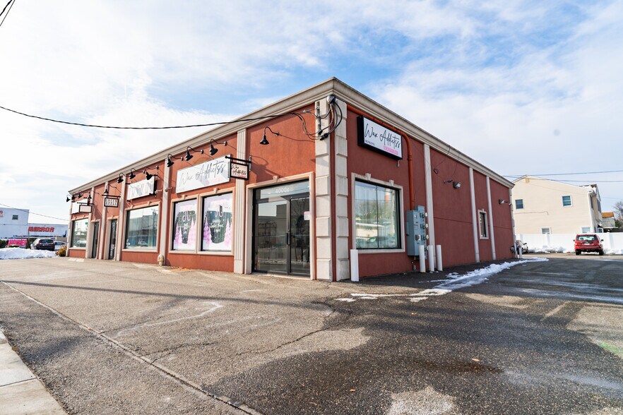 Primary Photo Of 4000 Austin Blvd, Island Park Storefront For Lease