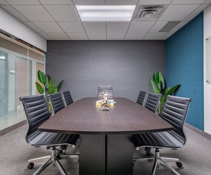 More Photos Of 9535 Forest Ln, Dallas Coworking Space