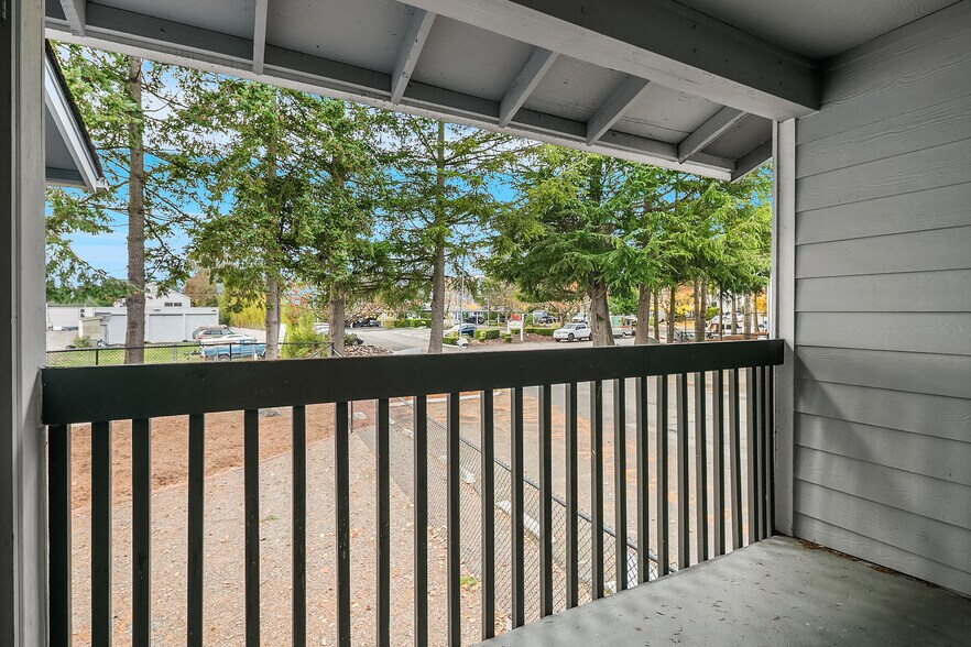 More Photos Of 23006 30th Ave S, Des Moines Apartments For Sale