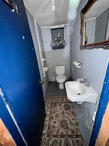 More Photos Of 1901 Mechanicsburg Rd, Springfield Religious Facility For Sale