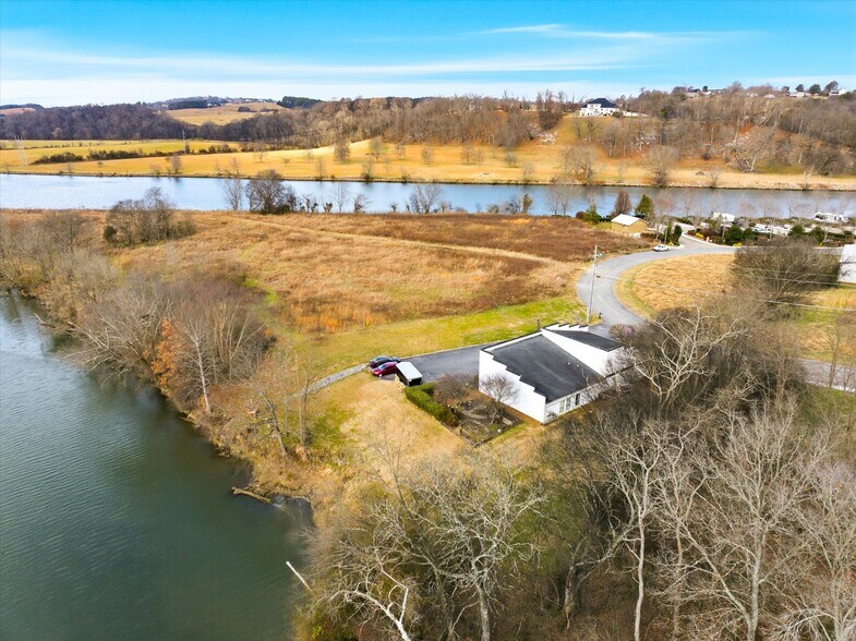 More Photos Of 2376 Business Center Cir, Sevierville Freestanding For Sale