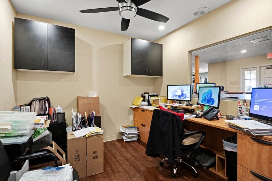 More Photos Of 1700 Dr. Martin Luther King, Jr. St N, Saint Petersburg Medical For Sale