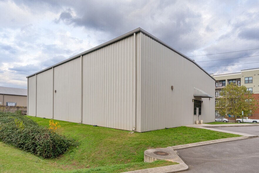 More Photos Of 2145 Chestnut St, Chattanooga Specialty For Sale