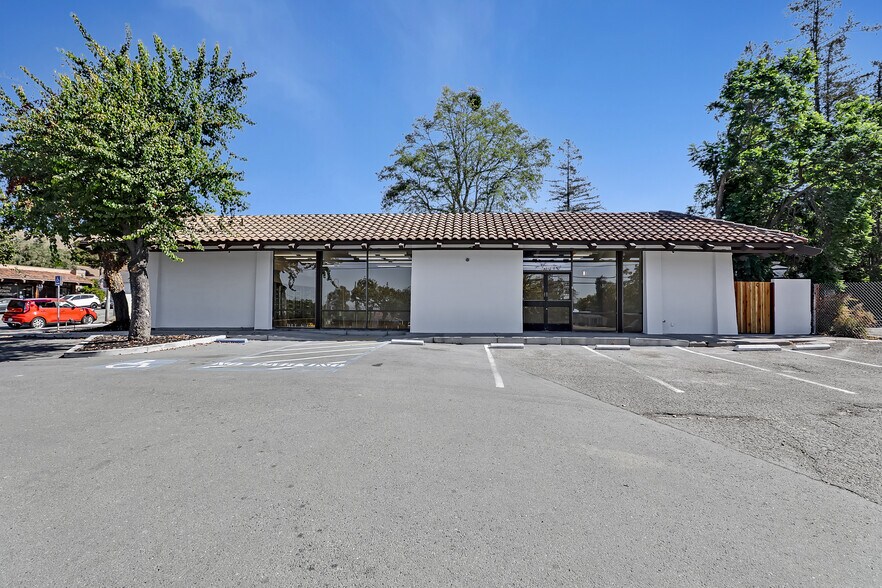 More Photos Of 190 Washington Blvd, Fremont Freestanding For Lease