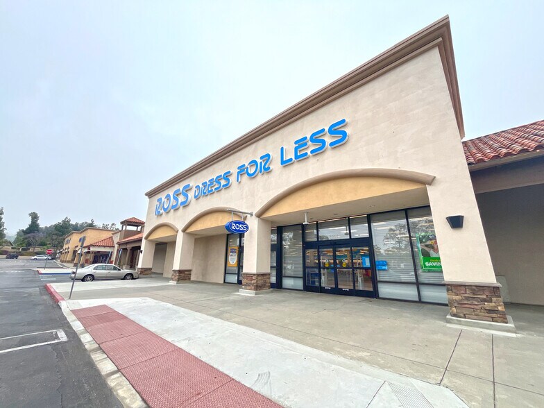 More Photos Of 2400-2640 Las Posas Rd, Camarillo Unknown For Lease