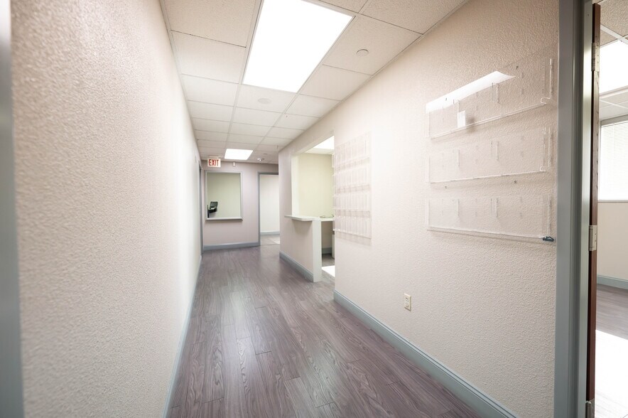 More Photos Of 7200 W Cathedral Rock Dr, Las Vegas Medical For Sale