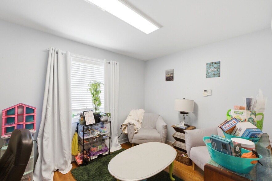 More Photos Of 7266 Far Hills Ave, Centerville Loft Creative Space For Sale