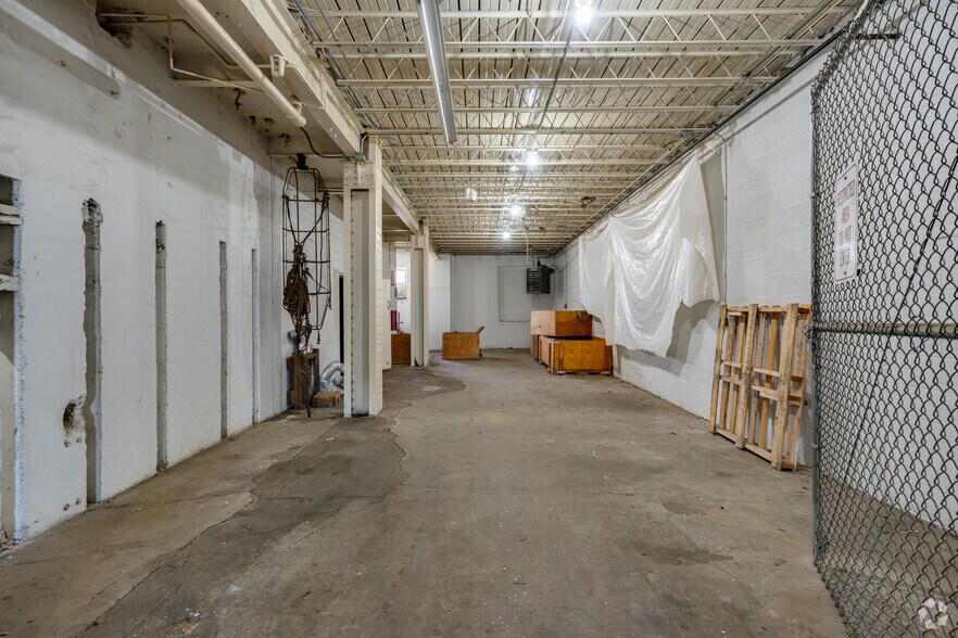 More Photos Of 2380 Military St, Port Huron Industrial For Sale